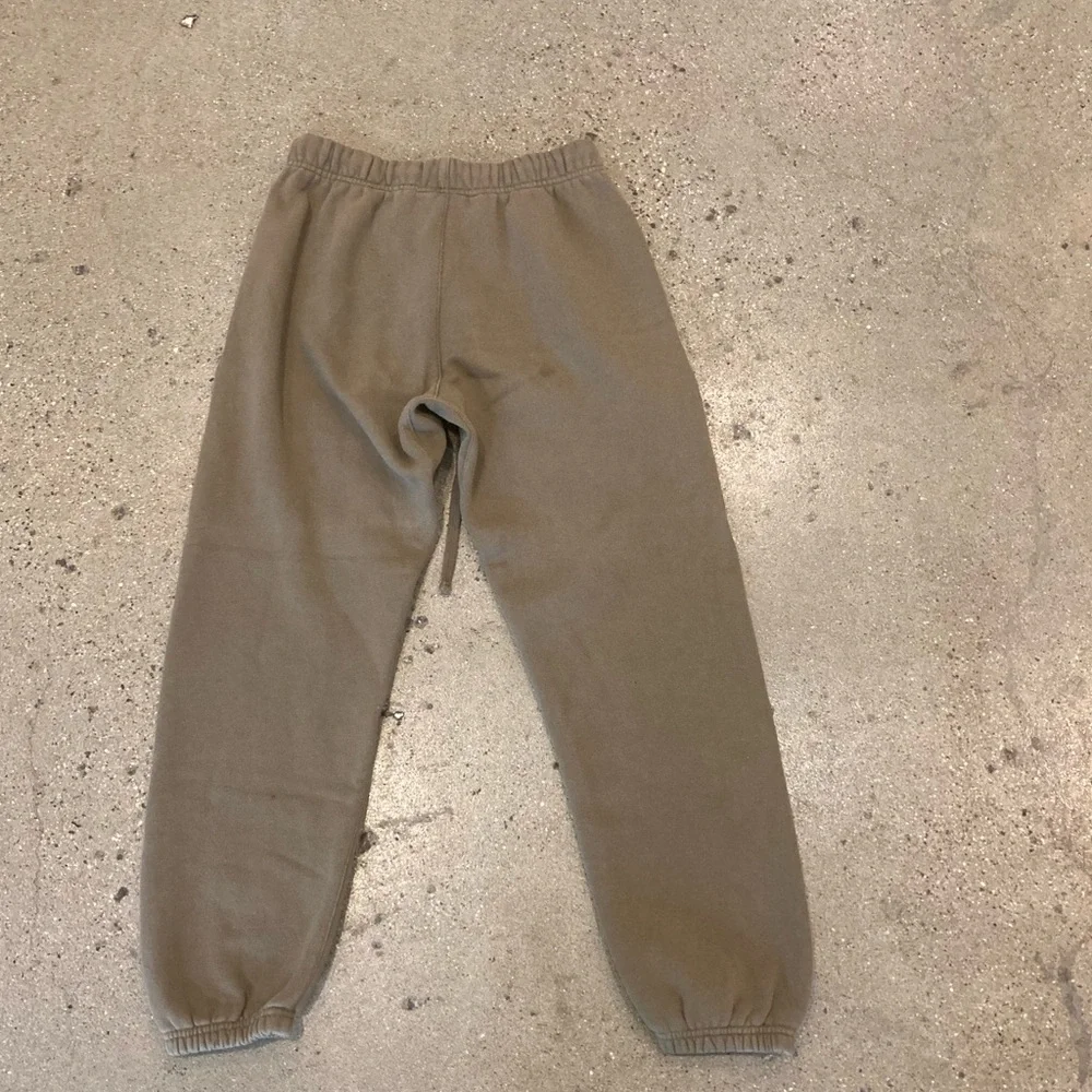 Men's Tan Pants - Picture 11 of 13
